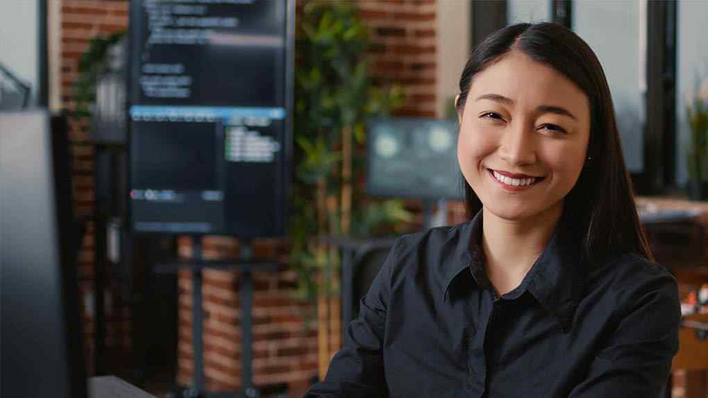 https://dev.esupport.cy/wp-content/uploads/2023/07/image_01_home_01.jpg